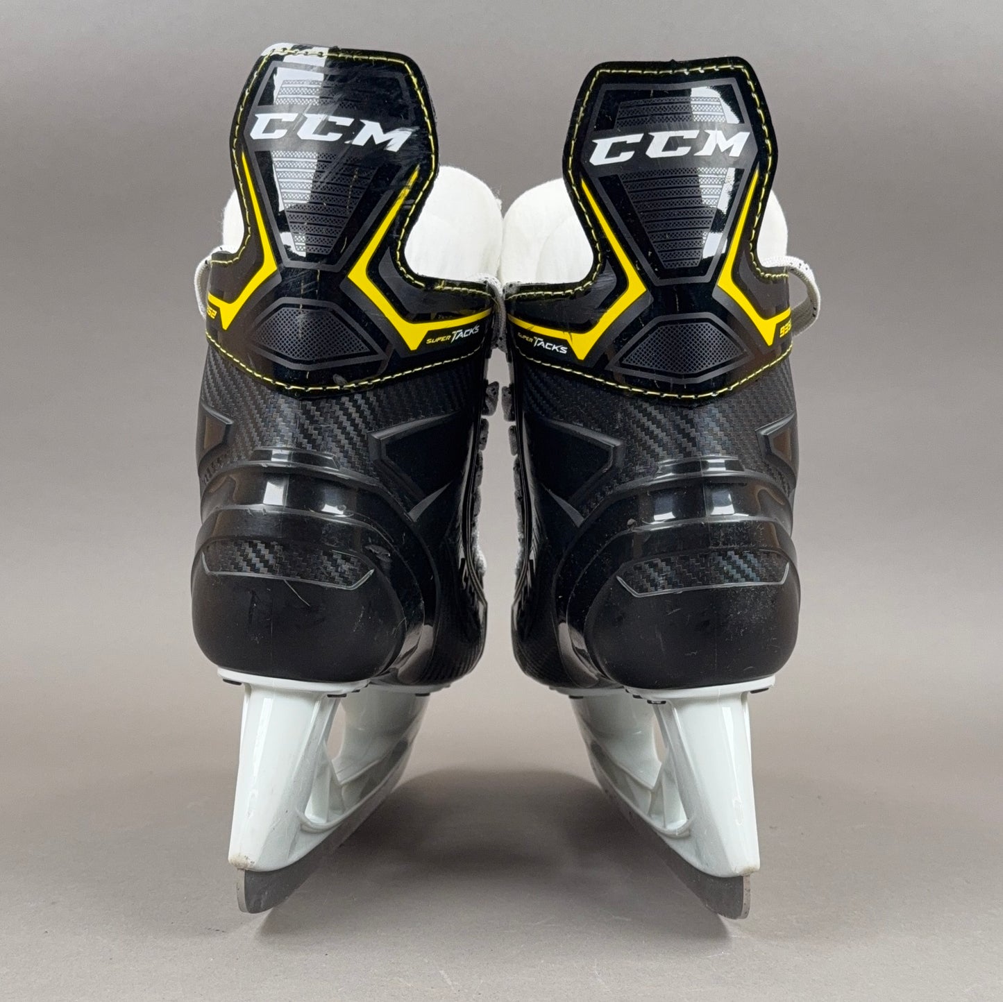 CCM Super Tacks 9352 Size 7 Senior Hockey Skates