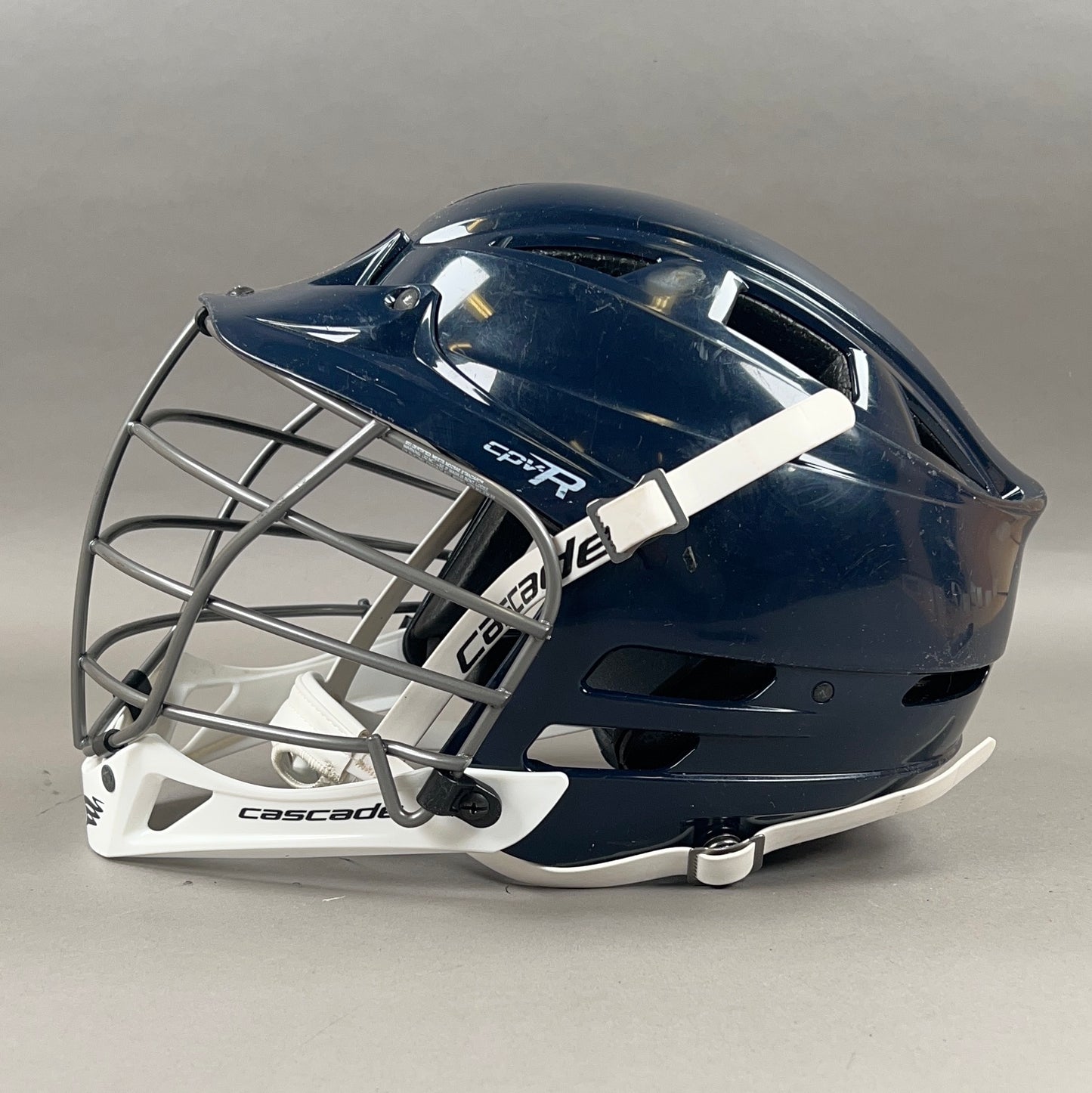 Cascade CPV-R S/M 21.5" to 23" Junior Lacrosse Helmet