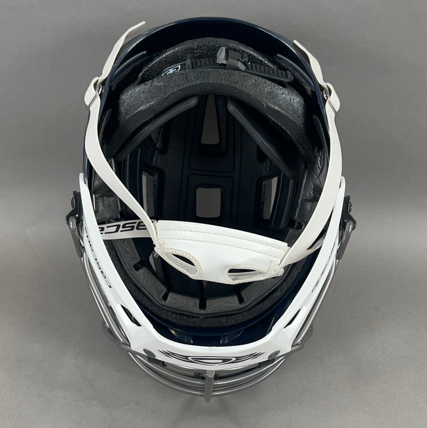 Cascade CPV-R S/M 21.5" to 23" Junior Lacrosse Helmet