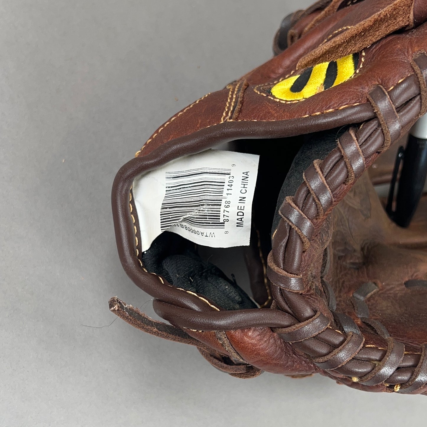 Wilson A800 12.5" Right Hand Thrower Baseball Glove