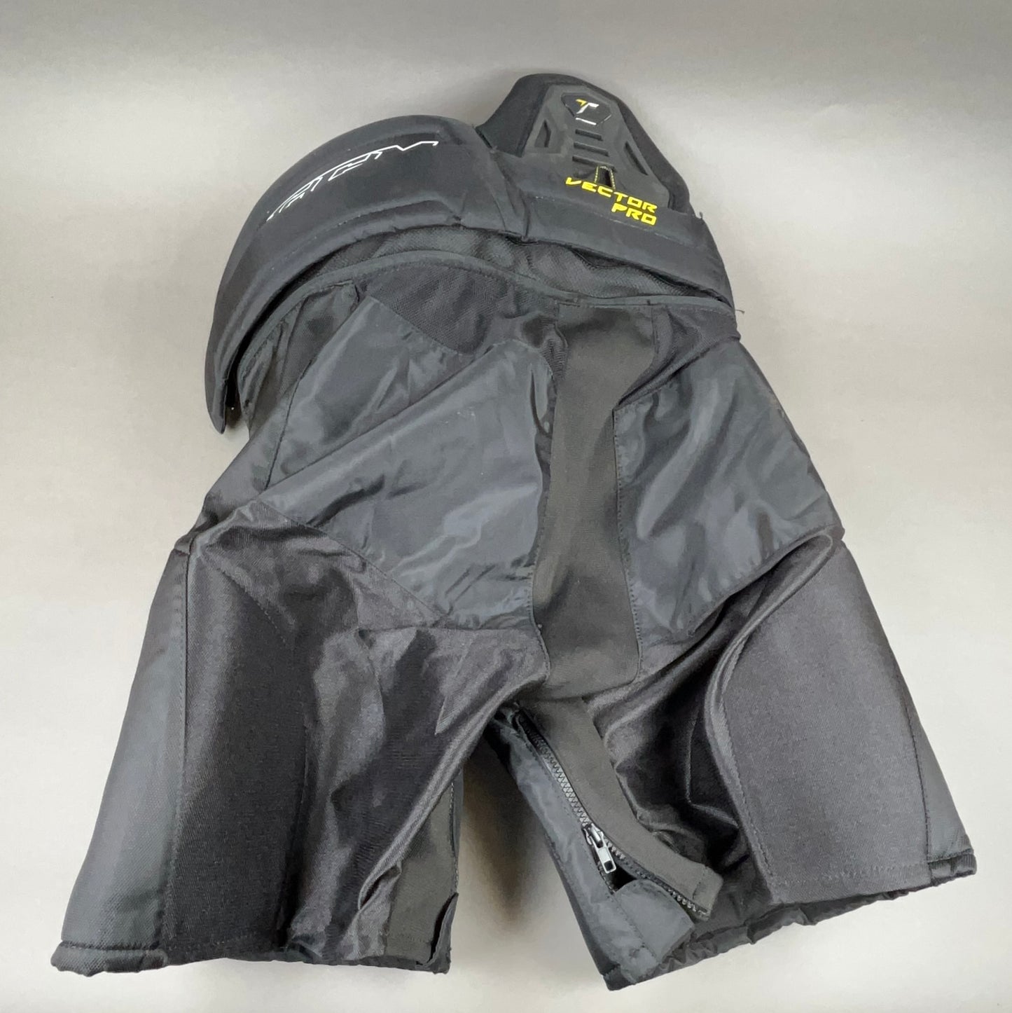 CCM Vector Pro Senior Small Hockey Pants