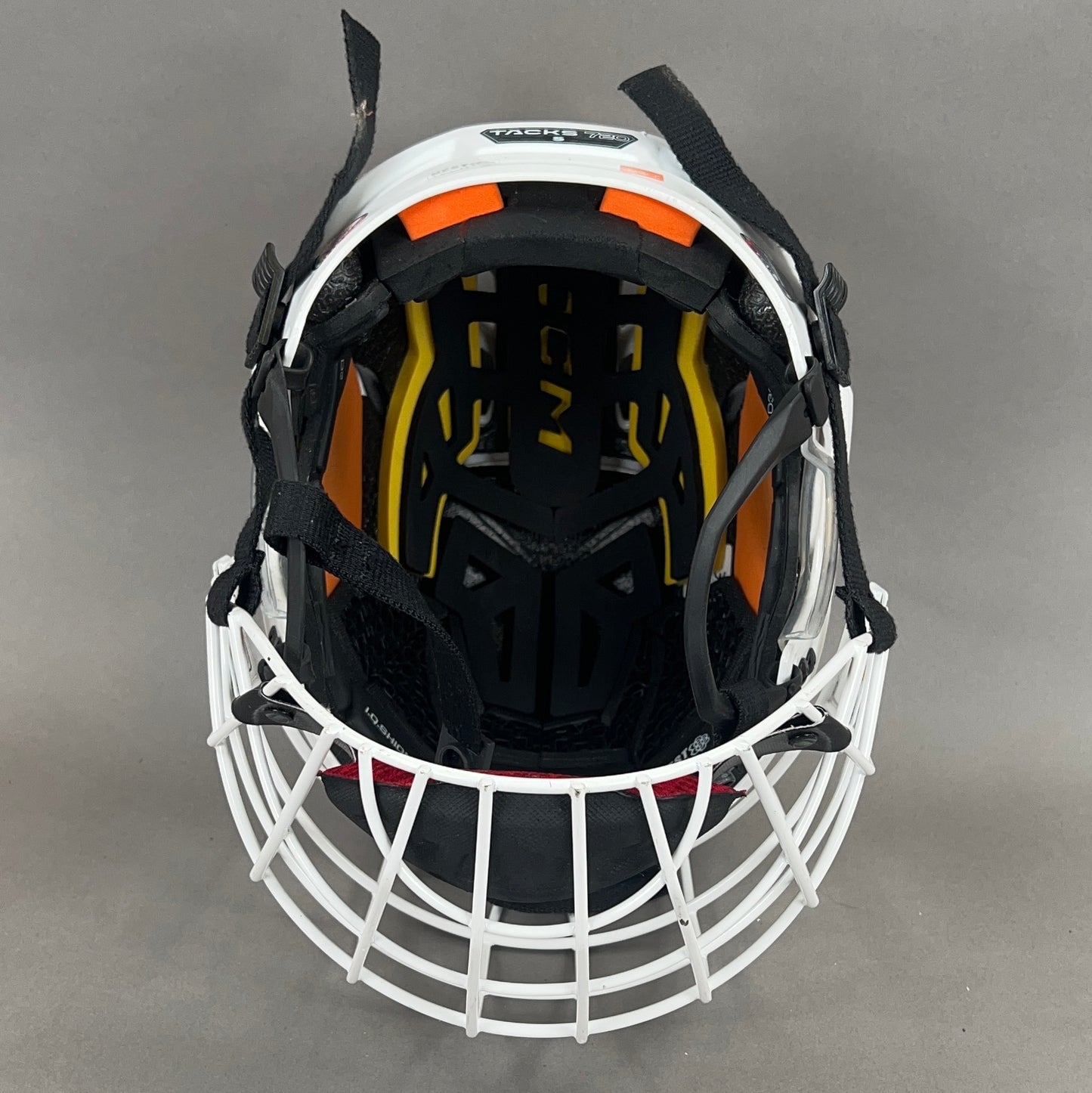 CCM Tacks 720 S Small 6 3/8" to 7" Senior Hockey Helmet