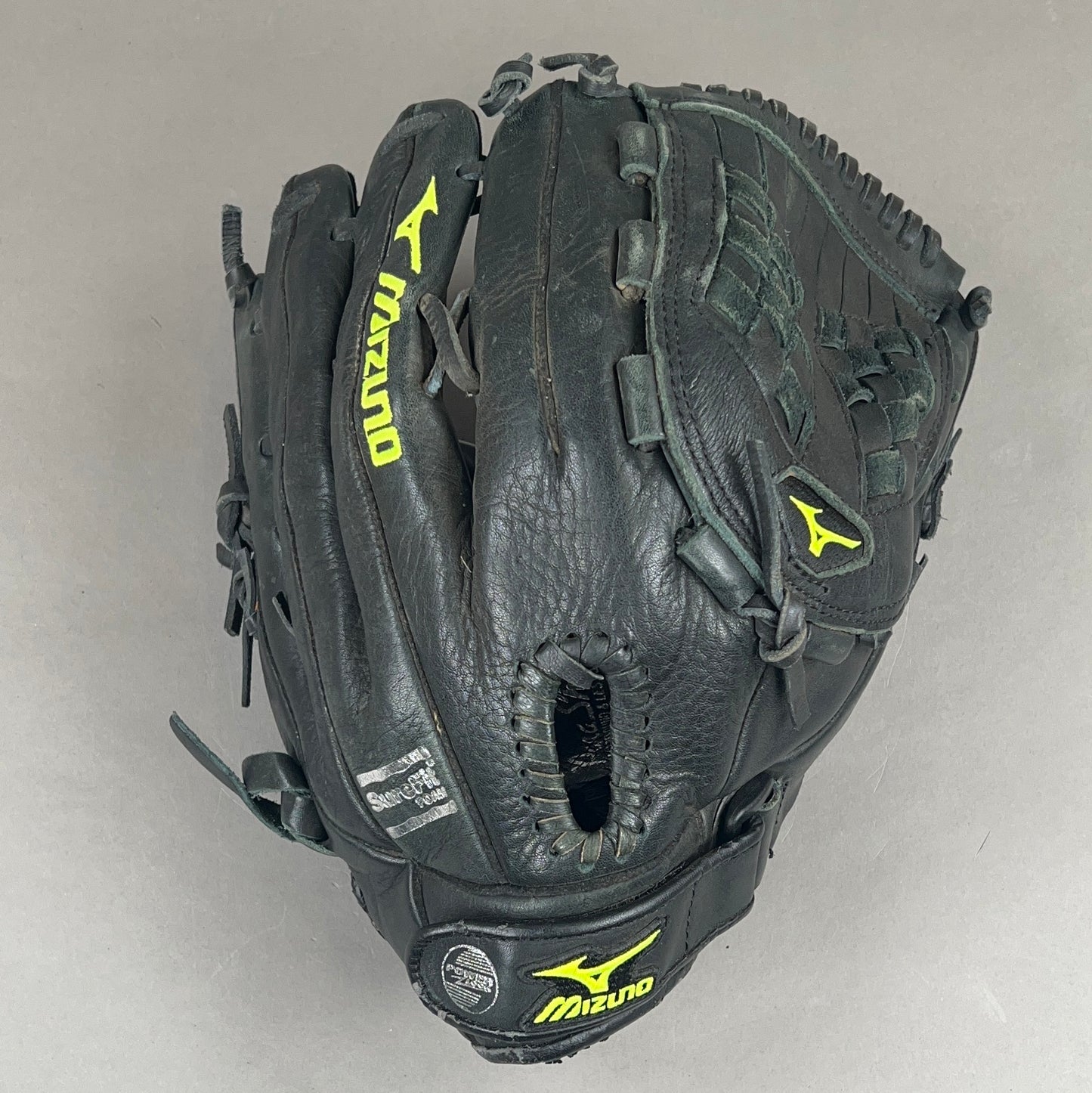 Mizuno Finch GFN1306T 13" Right Hand Thrower Softball Glove