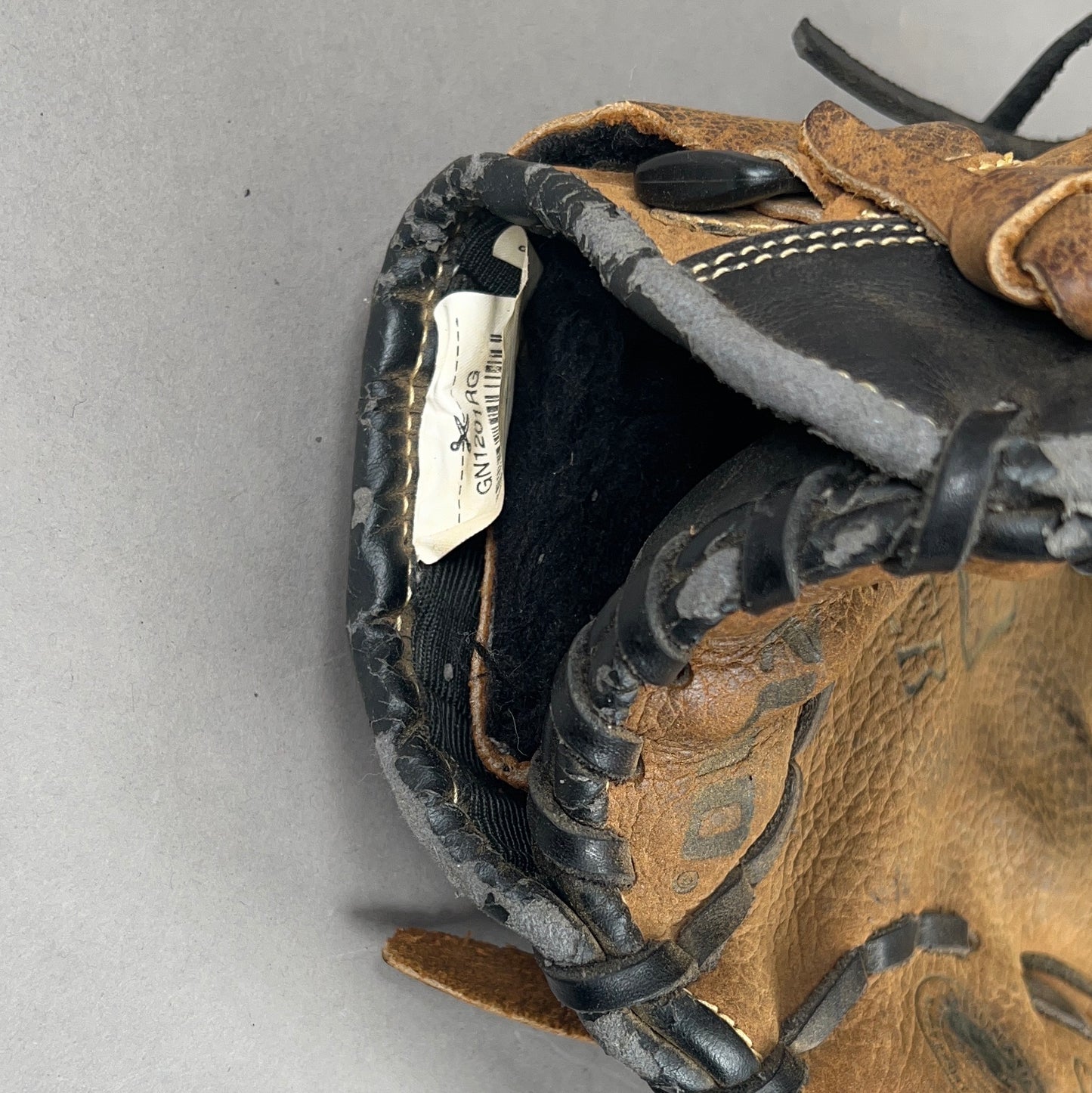 Mizuno MPM1201 12" Right Hand Thrower Baseball Glove