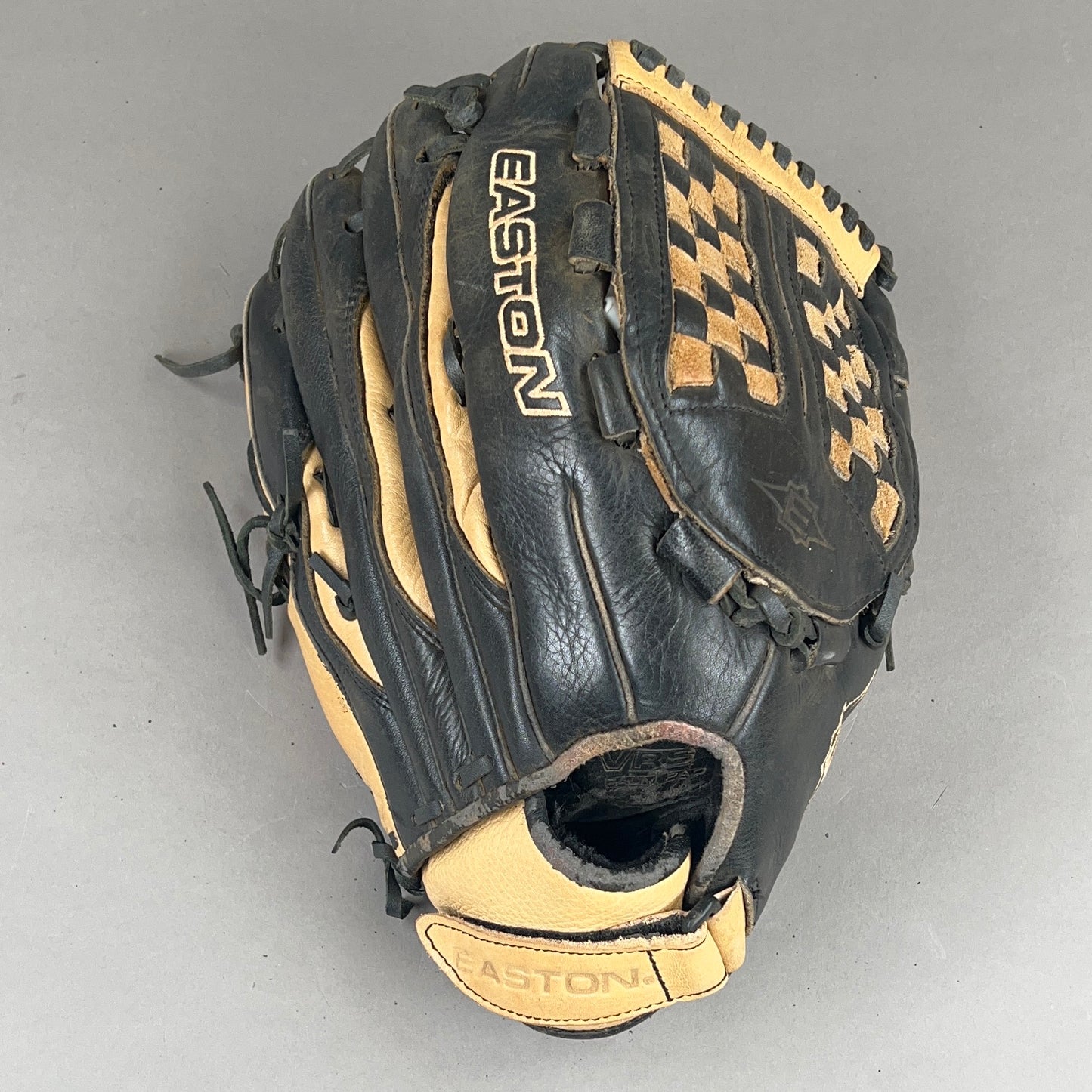 Easton Havoc 14" Right Hand Thrower Baseball Glove