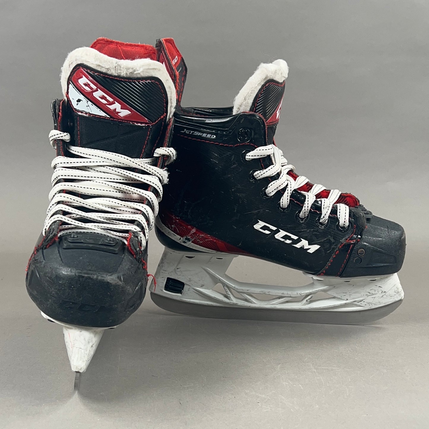 CCM Jetspeed FT 485 Size 2 Junior Hockey Skates