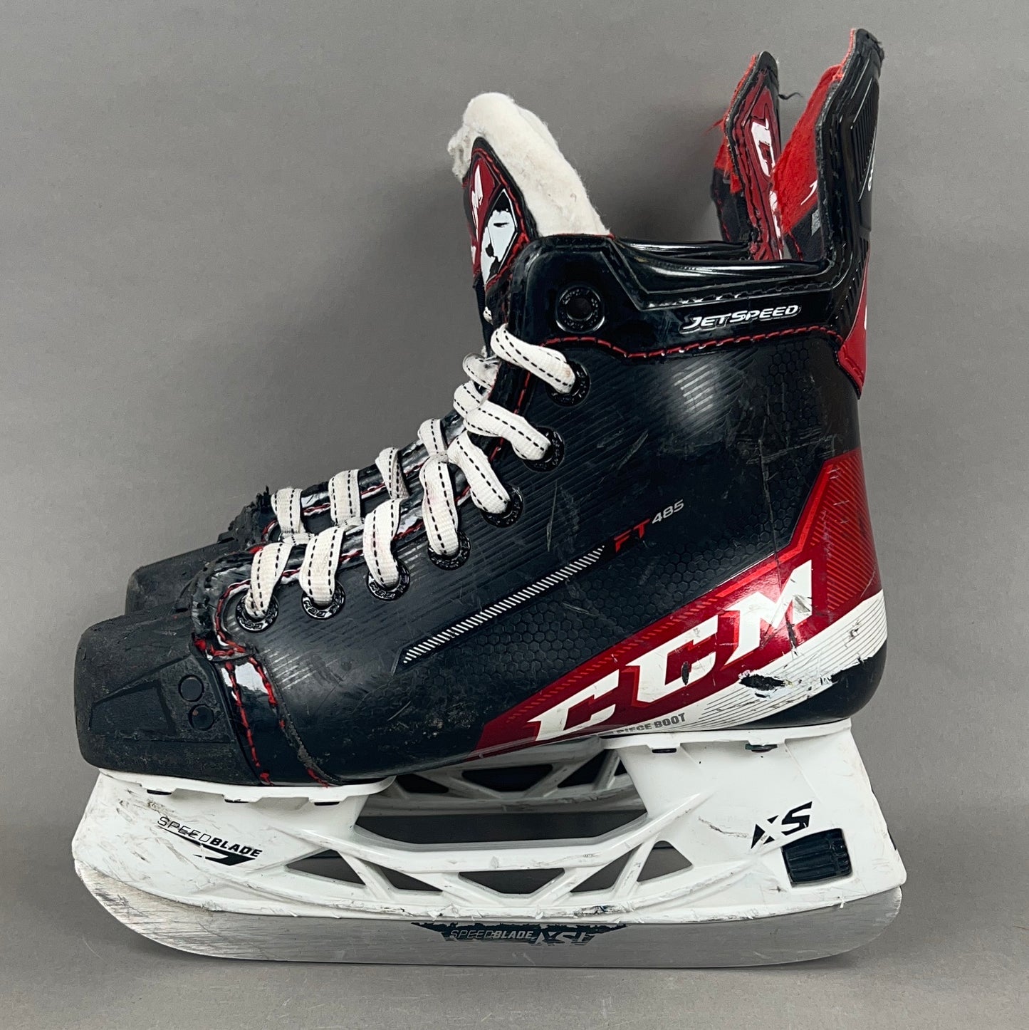 CCM Jetspeed FT 485 Size 2 Junior Hockey Skates