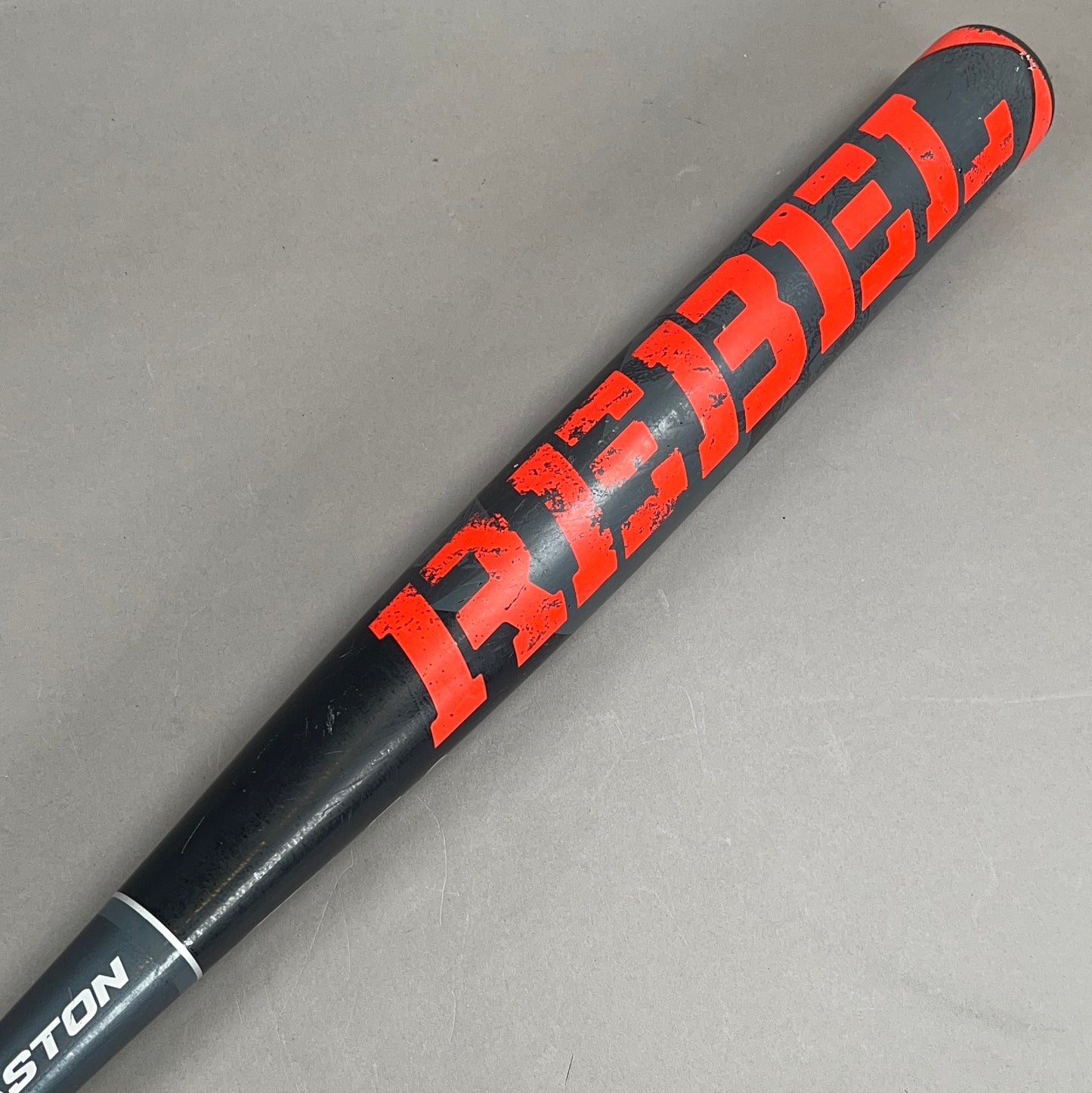 Easton Rebel 34/28 (-6) ASA / NSA / USSSA Softball Bat
