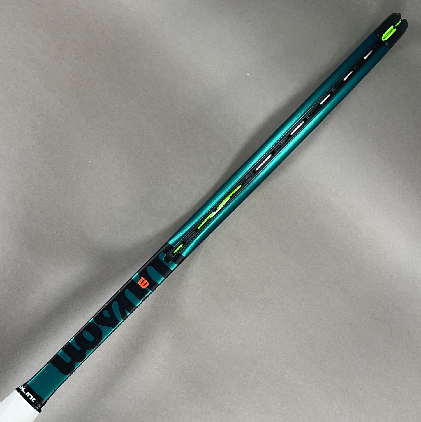 Wilson Blade 98sV9 Tennis Racket 4 3/8" Grip & 98in² Head Size