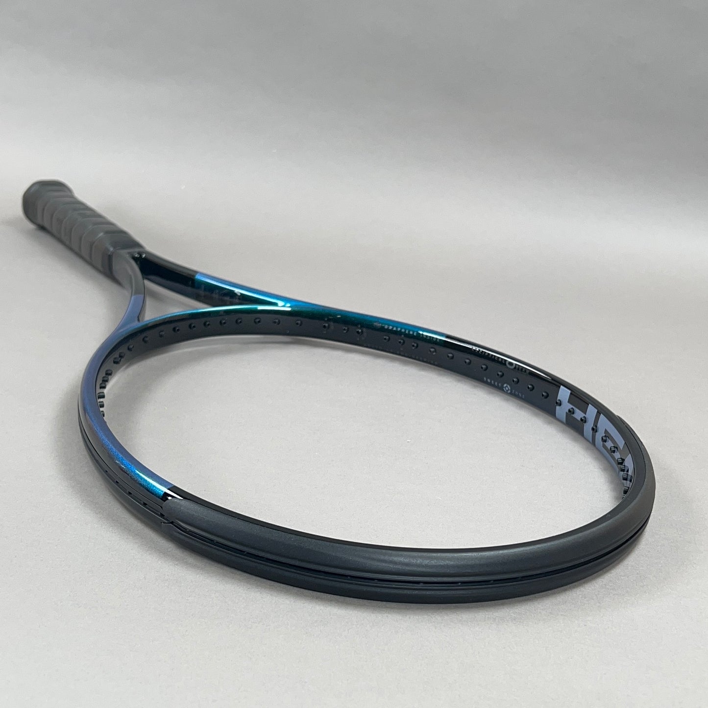 Head Gravity MP 400 Tennis Racket 4 3/8" Grip & 100in² Head Size