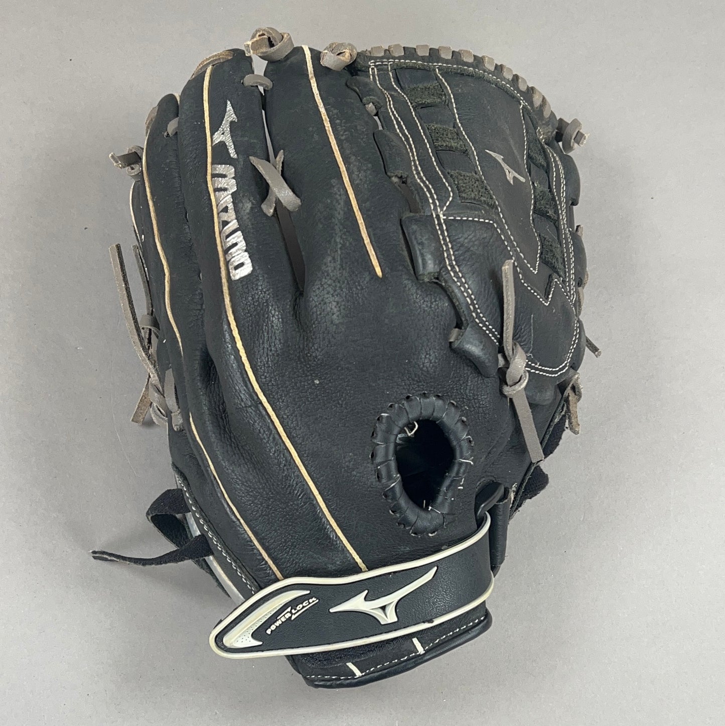 Mizuno GPM 1304 13" Right Hand Thrower Baseball Glove