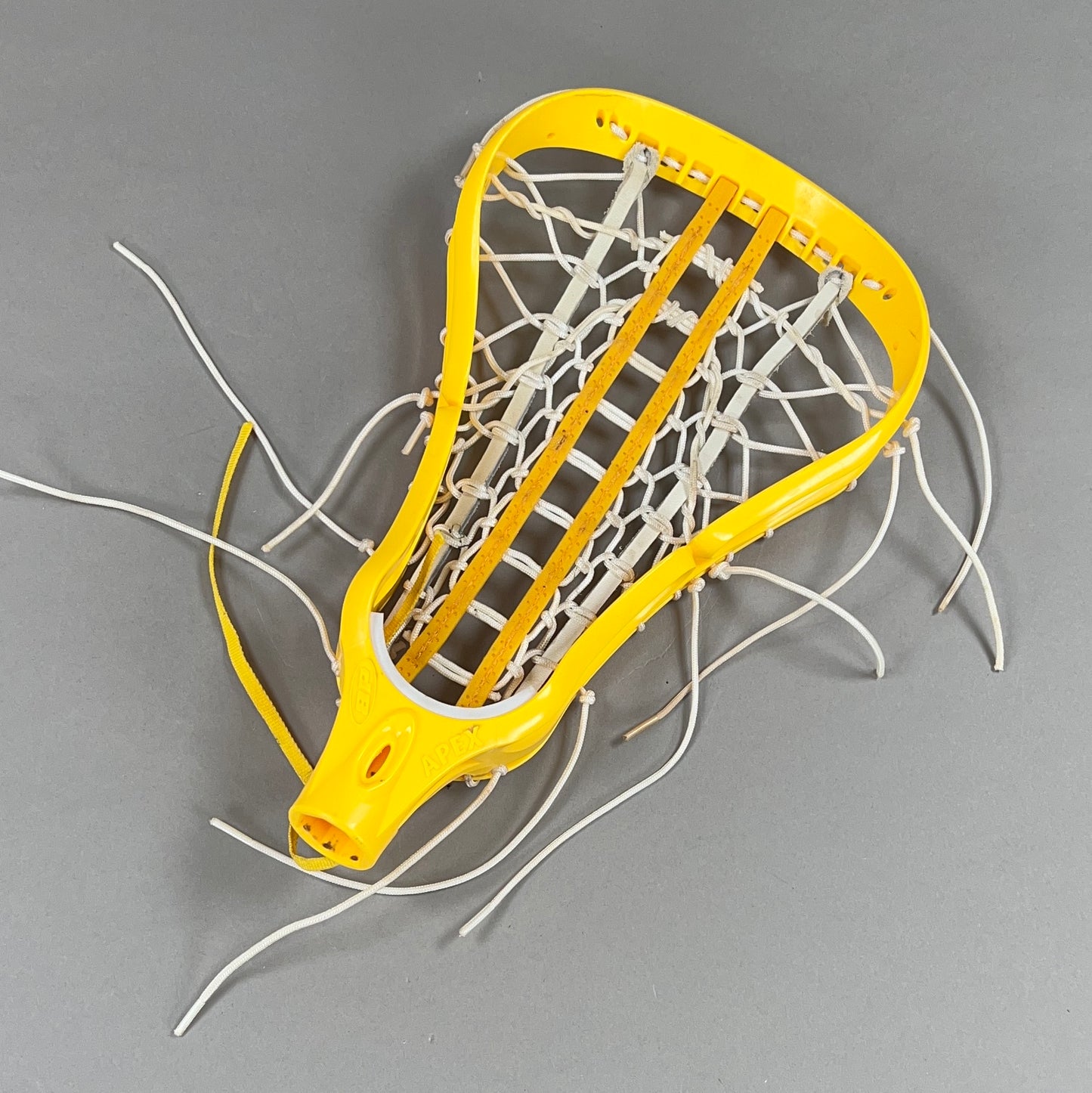 Debeer Apex Womens Attack/Mid Strung Lacrosse Head