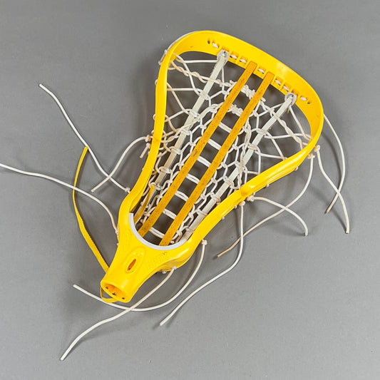 Debeer Apex Womens Attack/Mid Strung Lacrosse Head