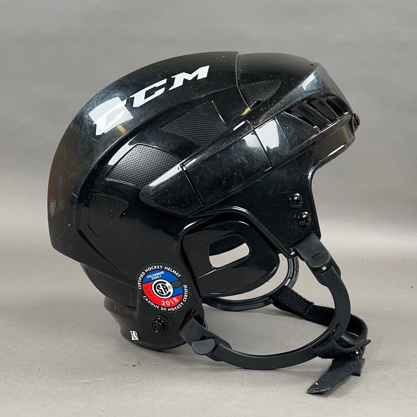CCM FL40 S Small 6 3/8" to 7" Junior Hockey Helmet