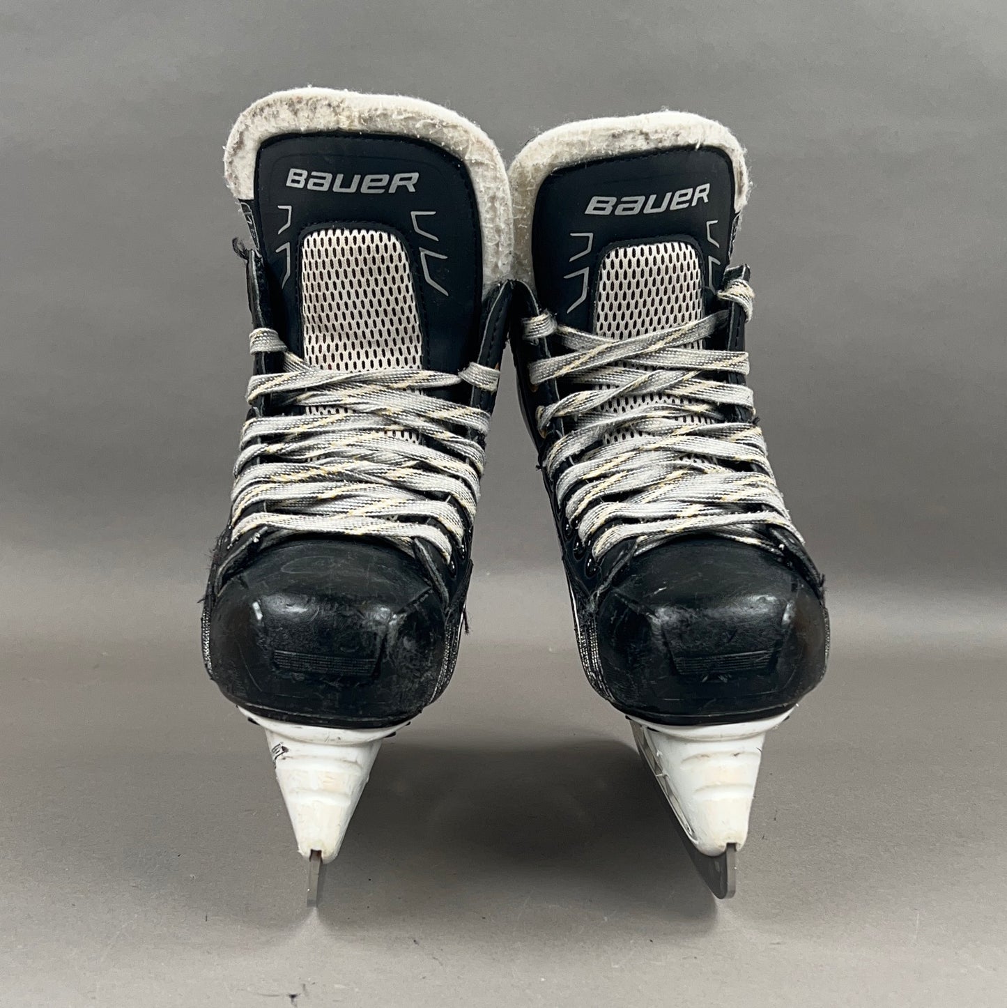 Bauer Supreme S150 Size 1 Junior Hockey Skates