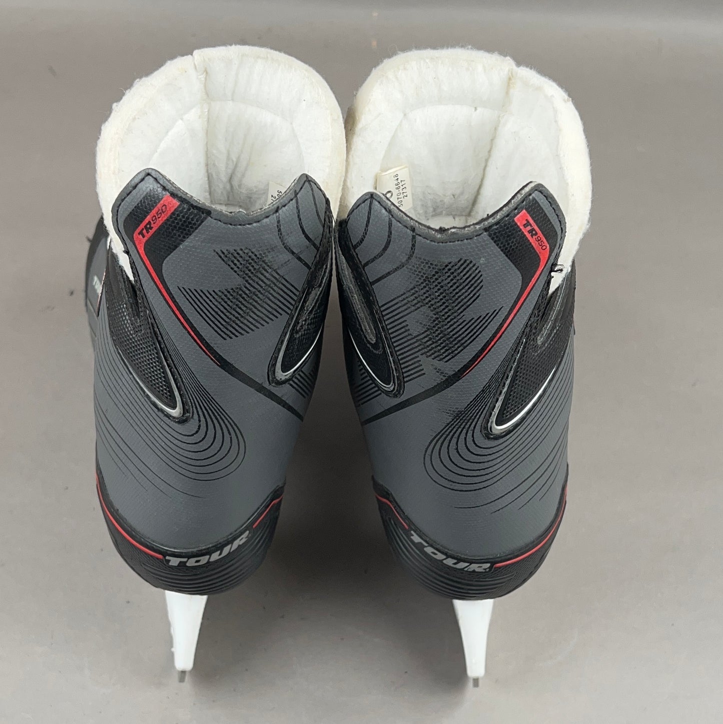 Tour TR 950 Size 8 Senior Hockey Skates
