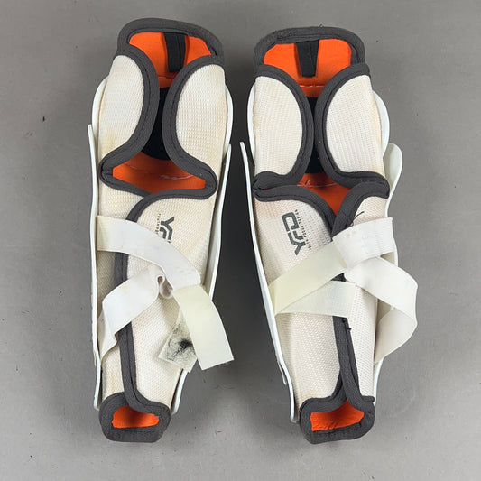 Easton Mako Youth 10" Hockey Shin Guards
