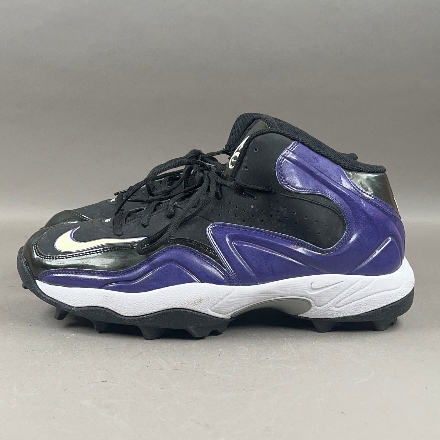 Nike Alpha Mid Size 15 Football Cleats