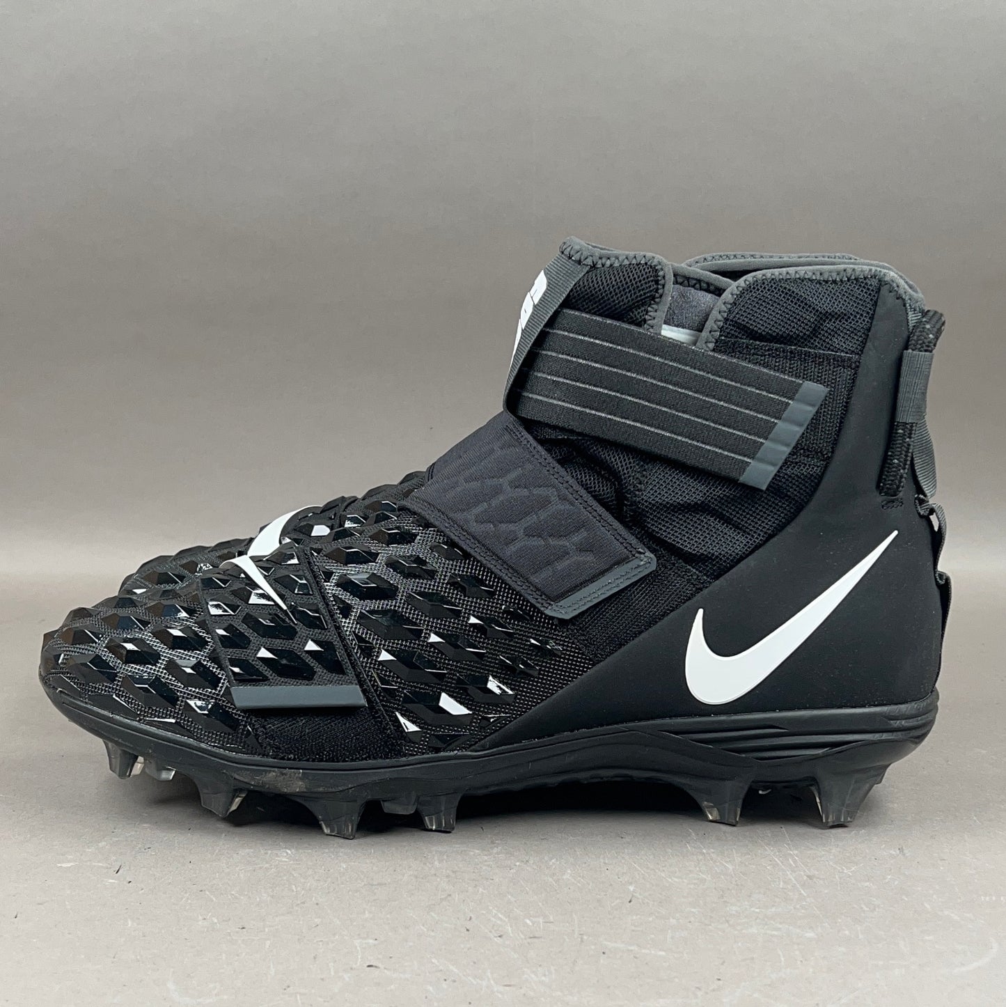 Nike Force Savage Pro 2 Size 16 Football Cleats