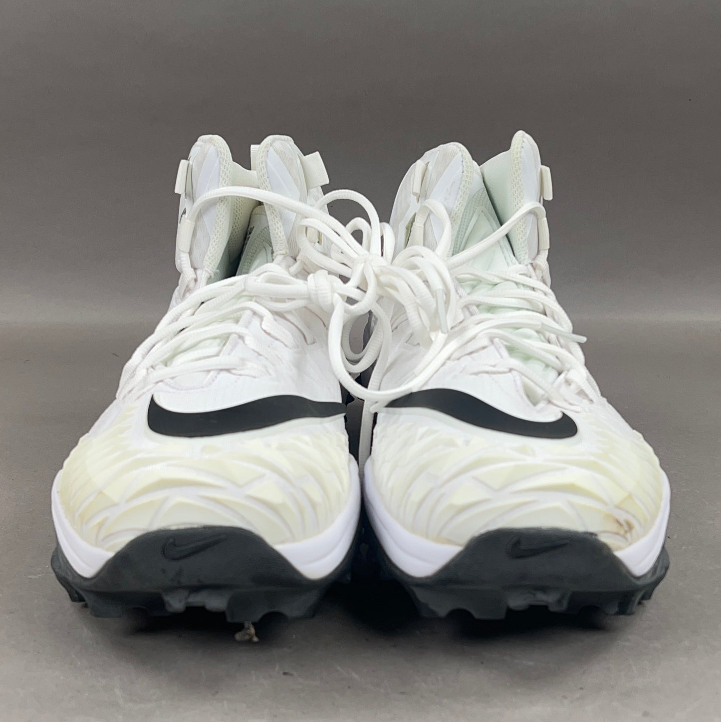 Nike Force Savage Pro Shark Size 16 Football Cleats