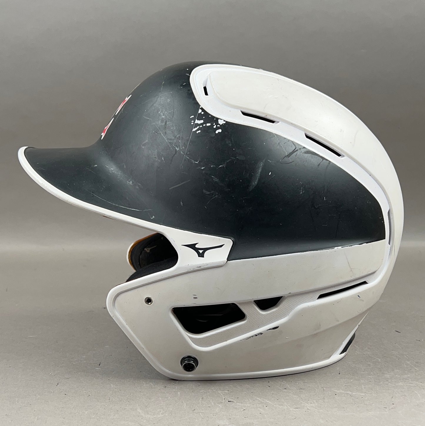 Mizuno B6-BT 6 3/4" to 7 3/8" Junior Baseball Batting Helmet