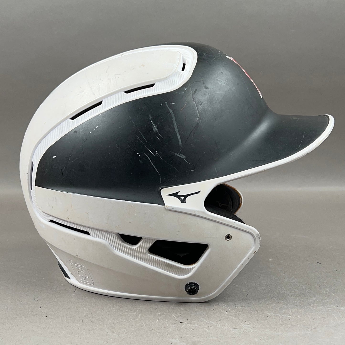 Mizuno B6-BT 6 3/4" to 7 3/8" Junior Baseball Batting Helmet