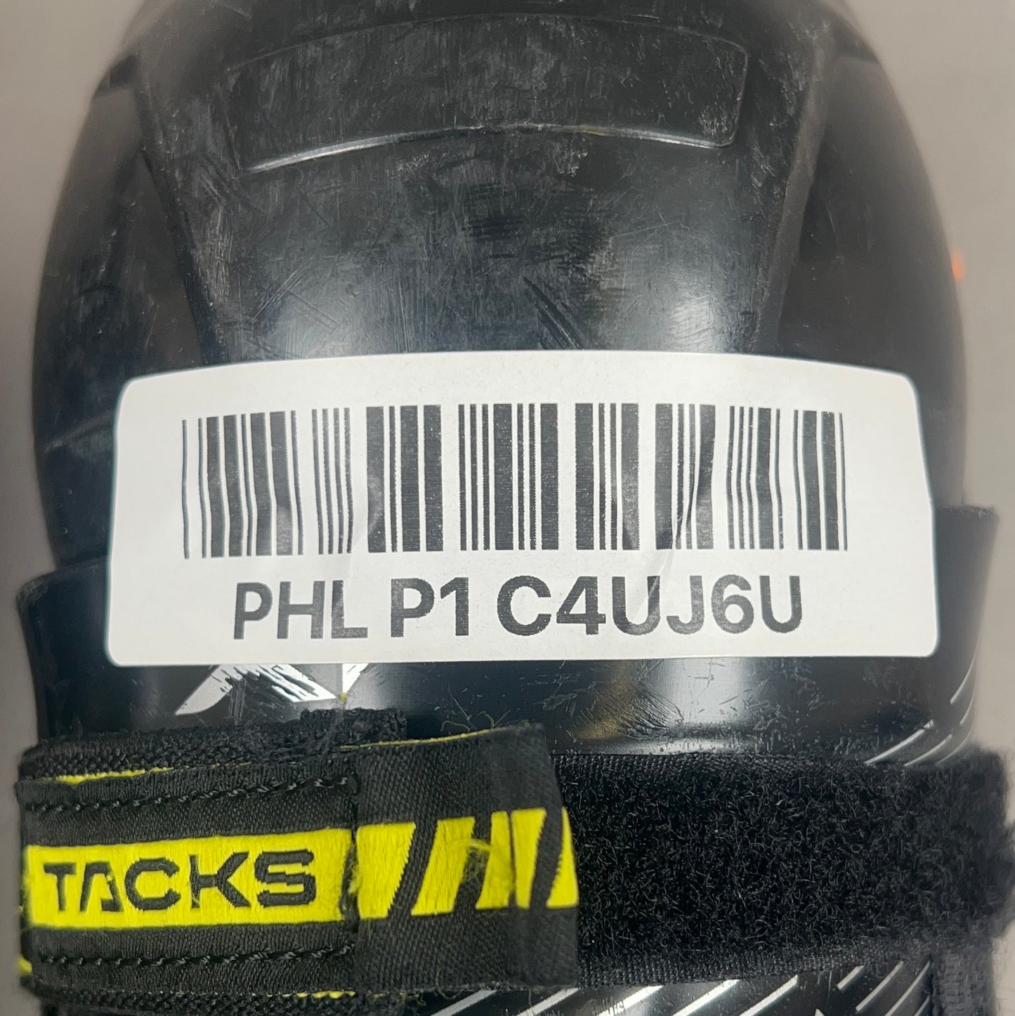 CCM Tacks XF Pro Youth 10" Hockey Shin Guards