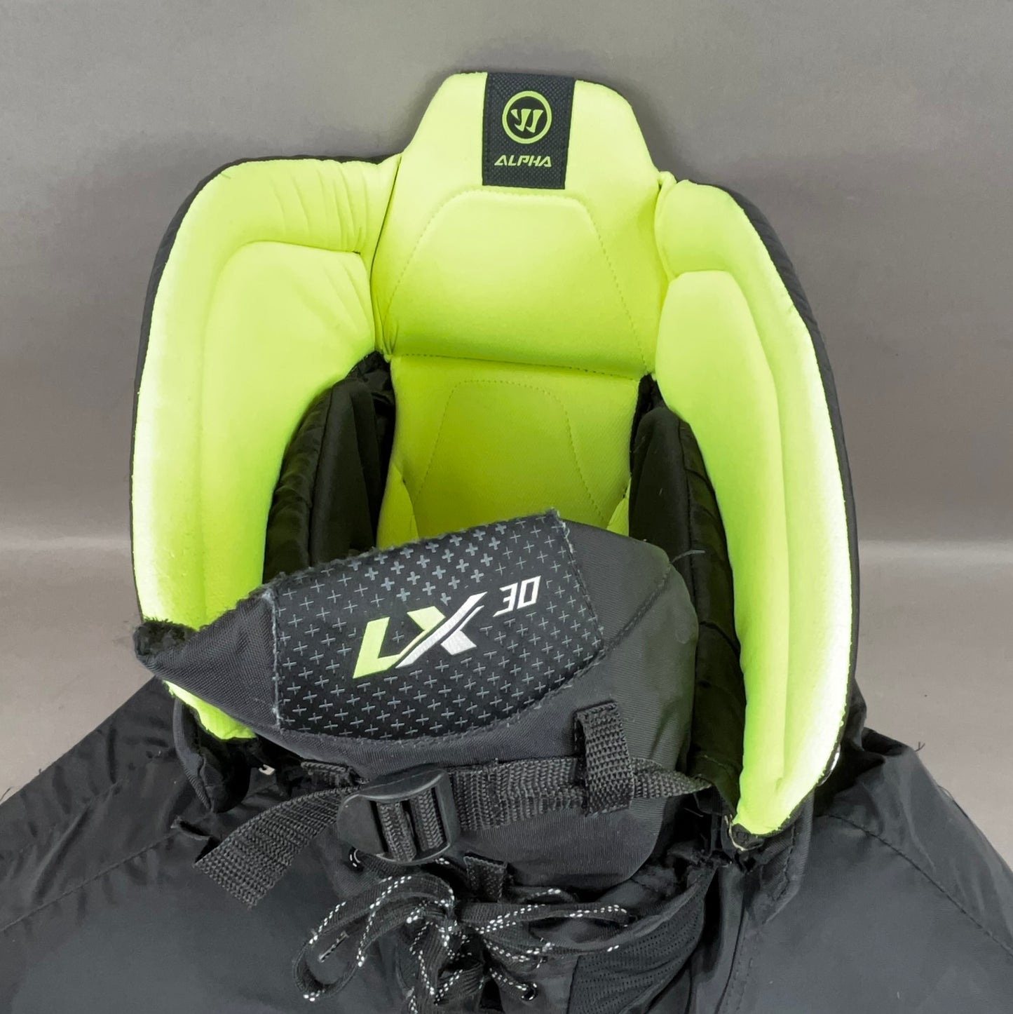 Warrior Alpha LX 30 Junior X-Large Hockey Pants