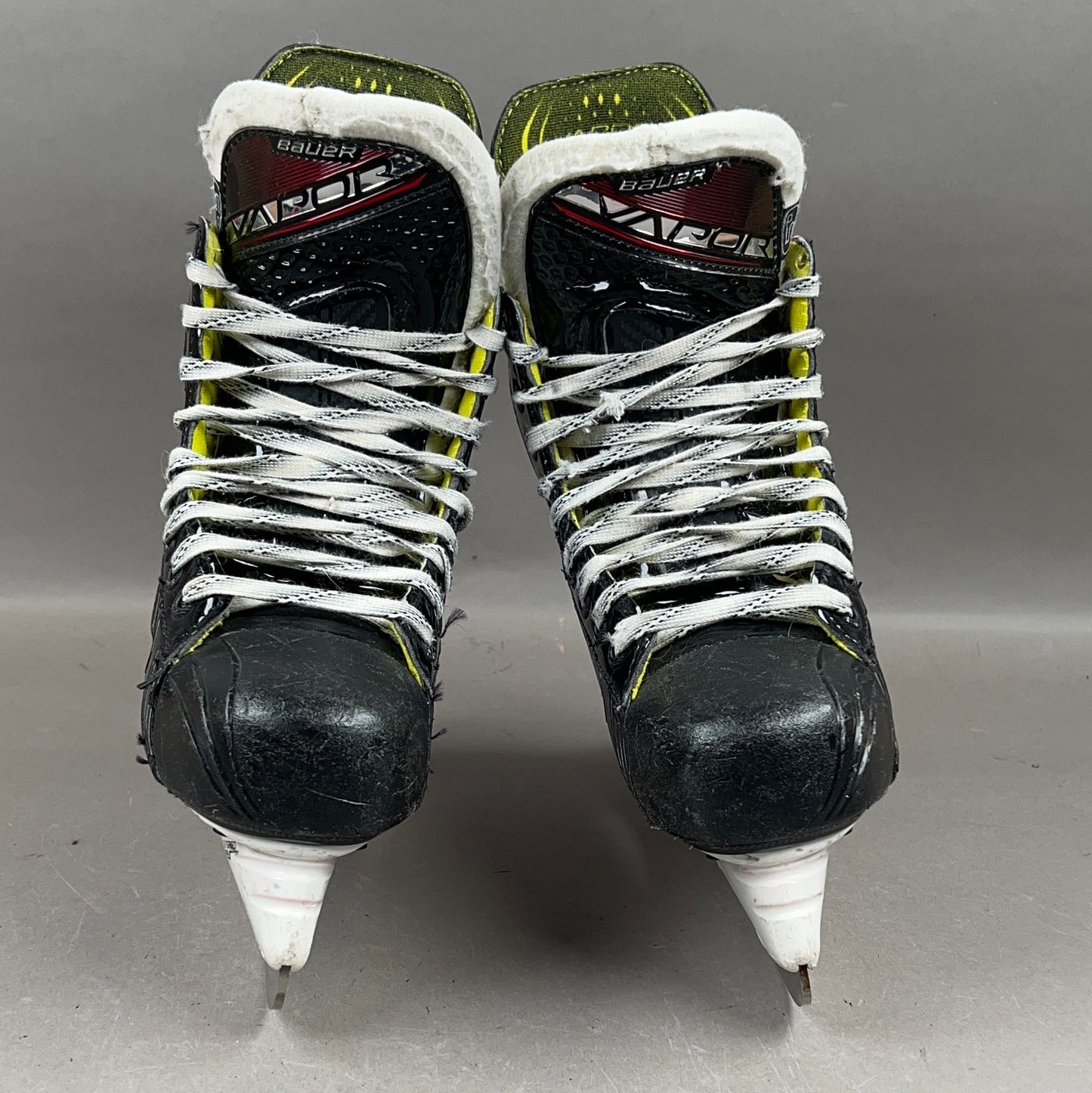 Bauer X2.9 Size 5 Intermediate Hockey Skates