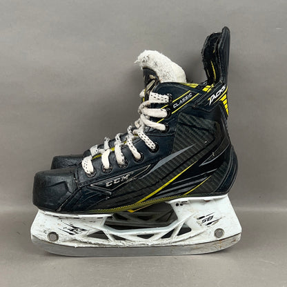 CCM Tacks Classic Size 3 Junior Hockey Skates