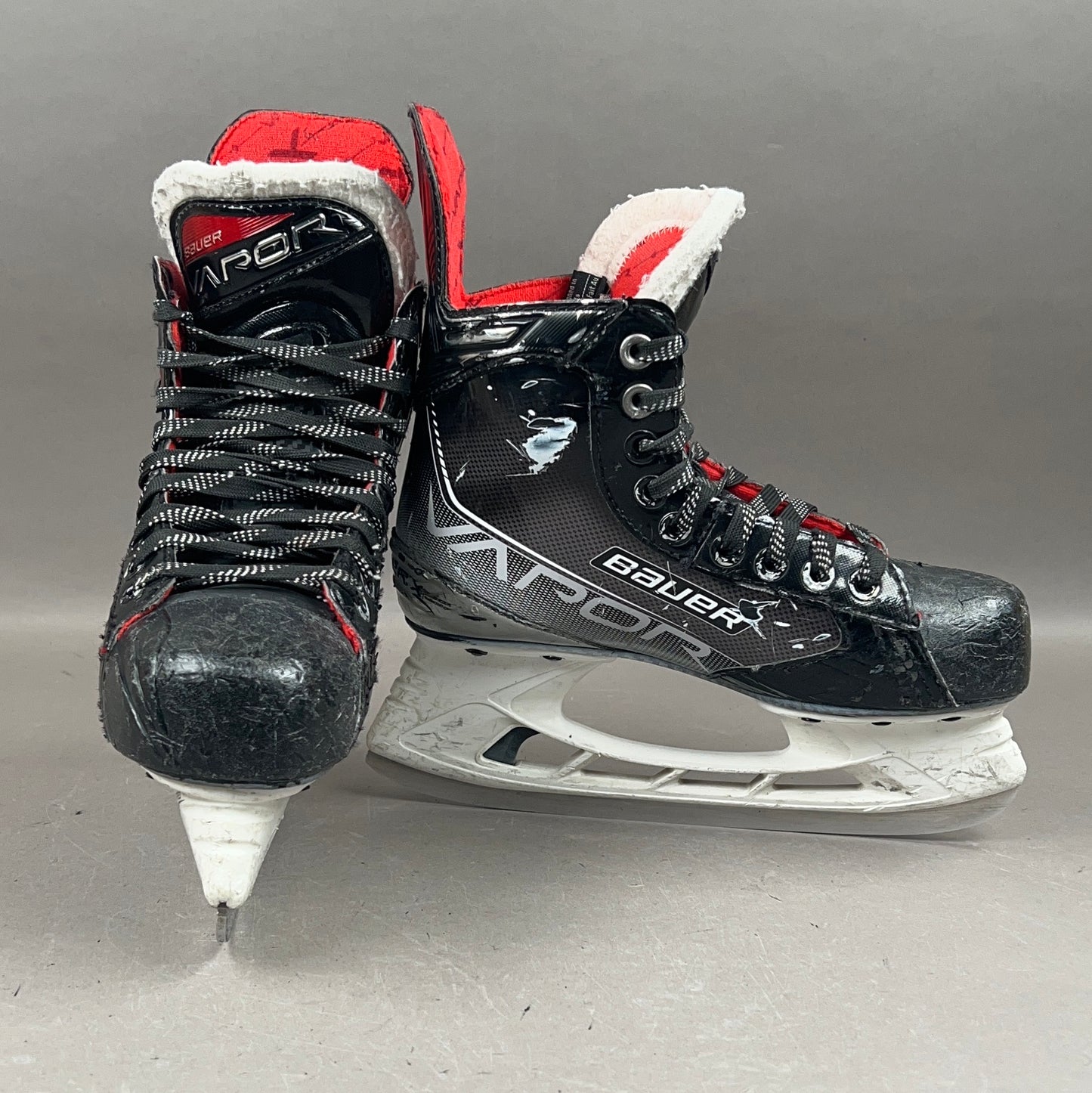 Bauer Vapor X3.7 Size 4 Intermediate Hockey Skates