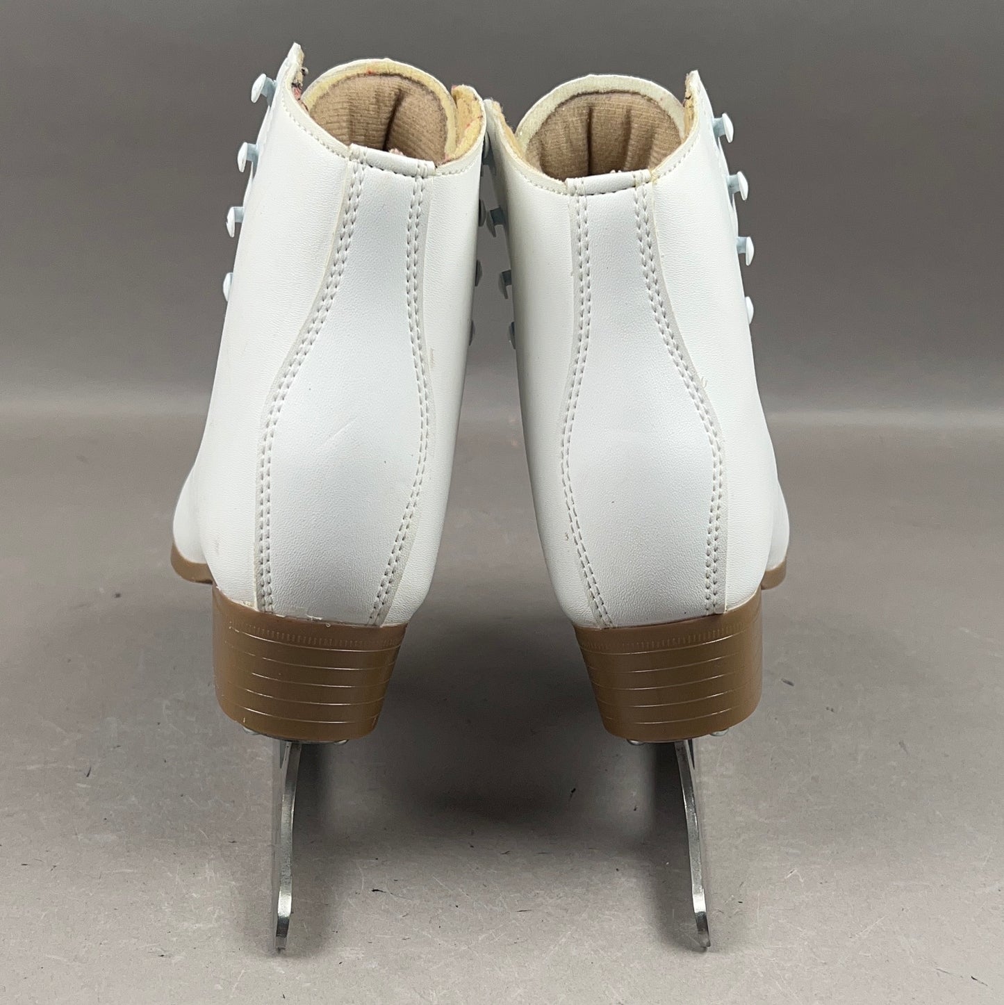 DBX Classic Size 4 Ice Skates