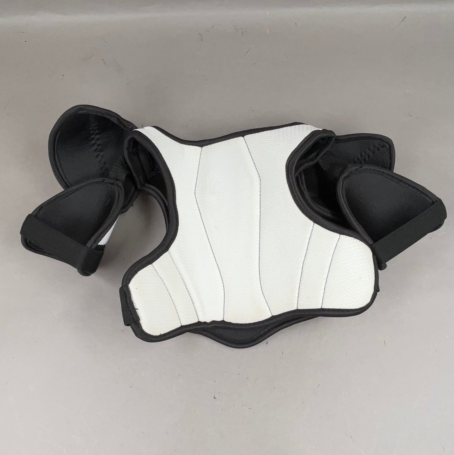 CCM LTP Youth Medium Hockey Shoulder Pads
