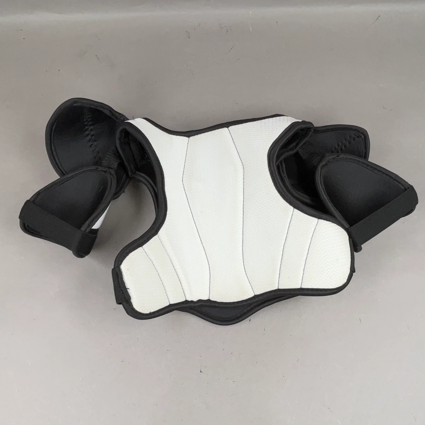 CCM LTP Junior Medium Hockey Shoulder Pads