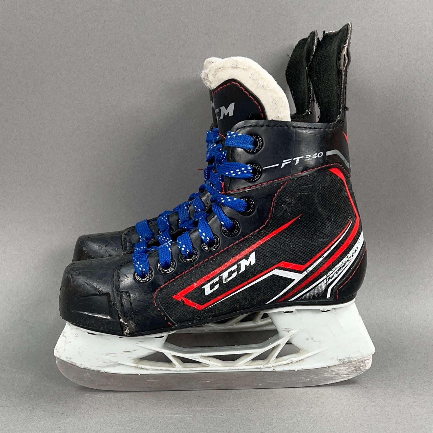 CCM FT340 Size 13Y Youth Hockey Skates