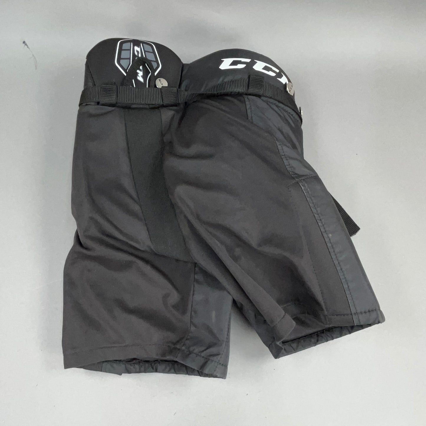 CCM QLT 230 Youth Medium Hockey Pants