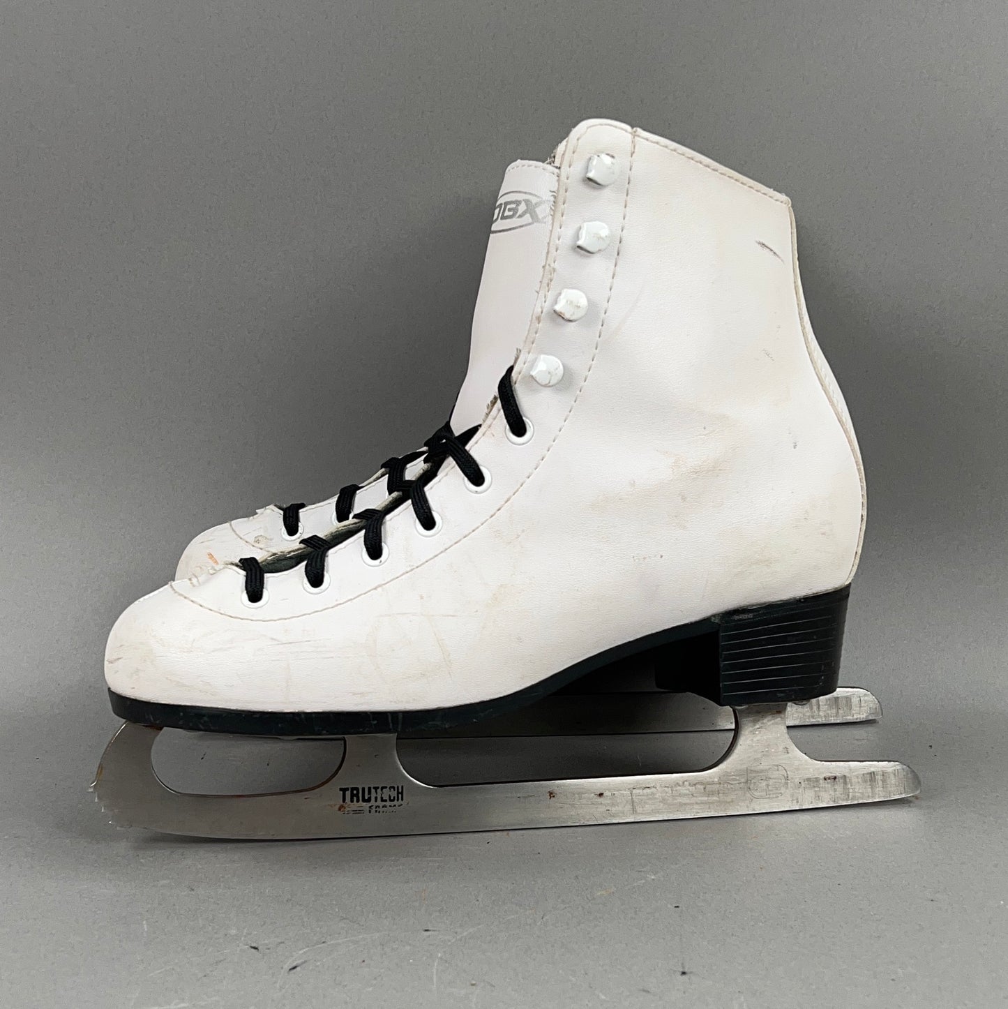 DBX Classic Size 6 Ice Skates