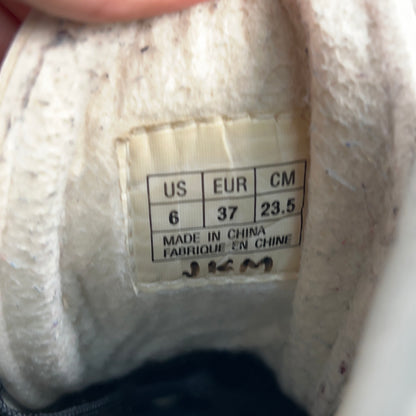 DBX Classic Size 6 Ice Skates