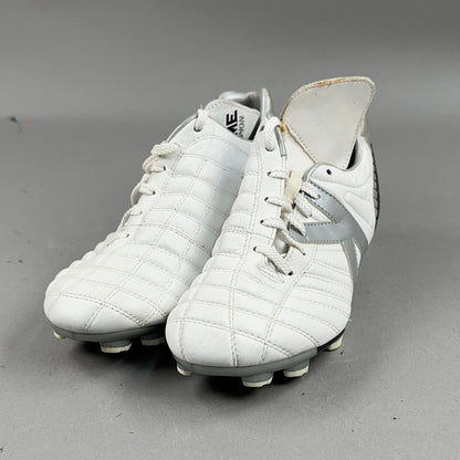 Kelme Leather Size 6.5 Soccer Cleats