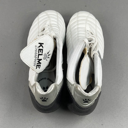 Kelme Leather Size 6.5 Soccer Cleats