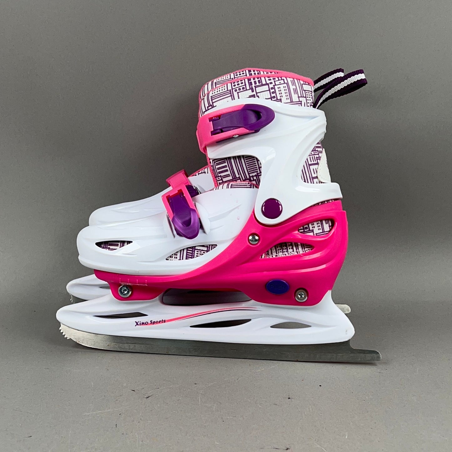 Xino Sports Adjustable Size 1-4 Ice Skates