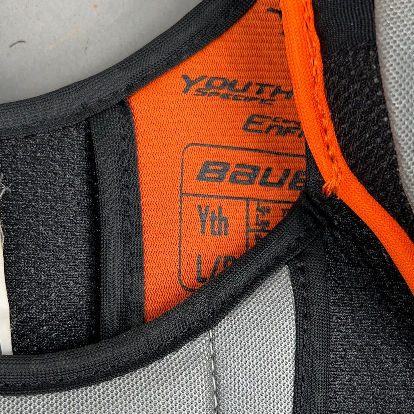 Bauer ONE.4 Youth Large Hockey Shoulder Pads