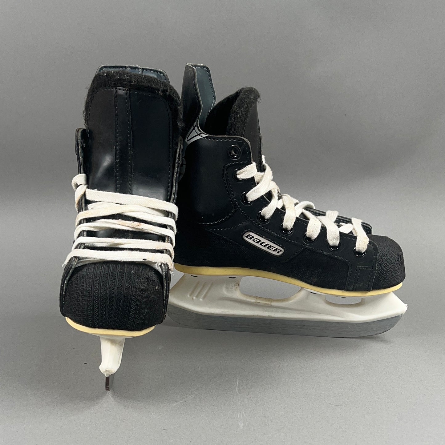 Bauer Impact 100 Size 12Y Youth Hockey Skates