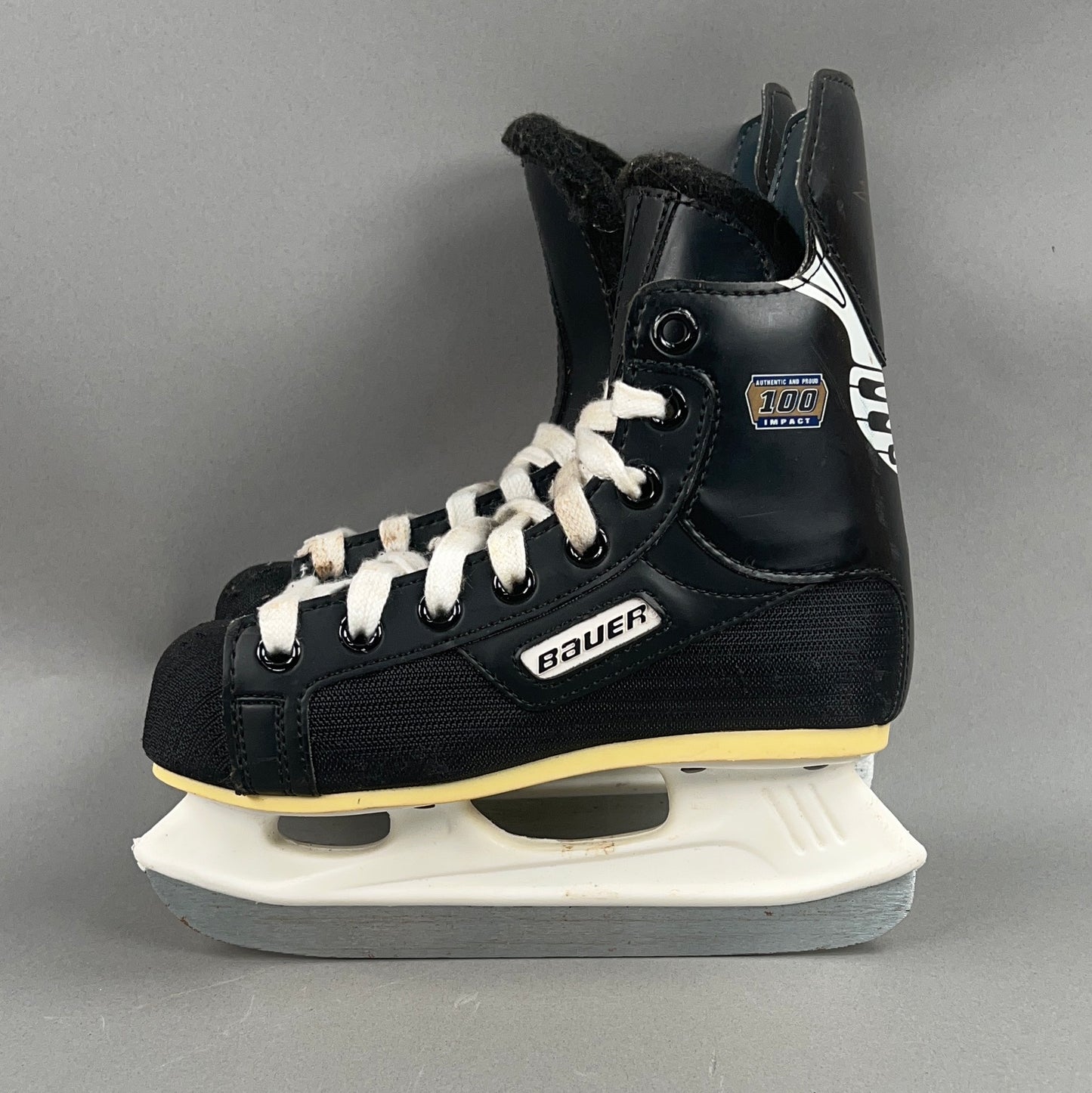 Bauer Impact 100 Size 12Y Youth Hockey Skates