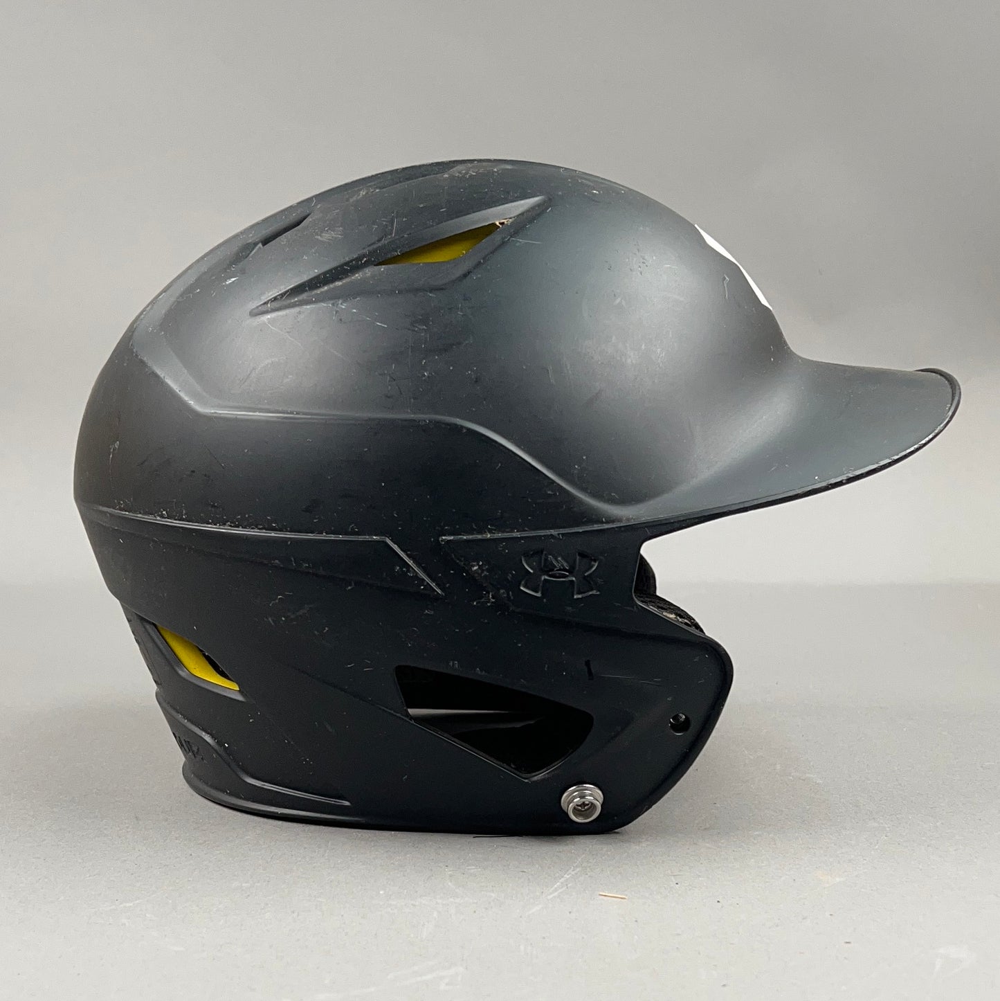 Under Armour UABH2-110 5 7/8" to 6 3/4" Youth Baseball Batting Helmet