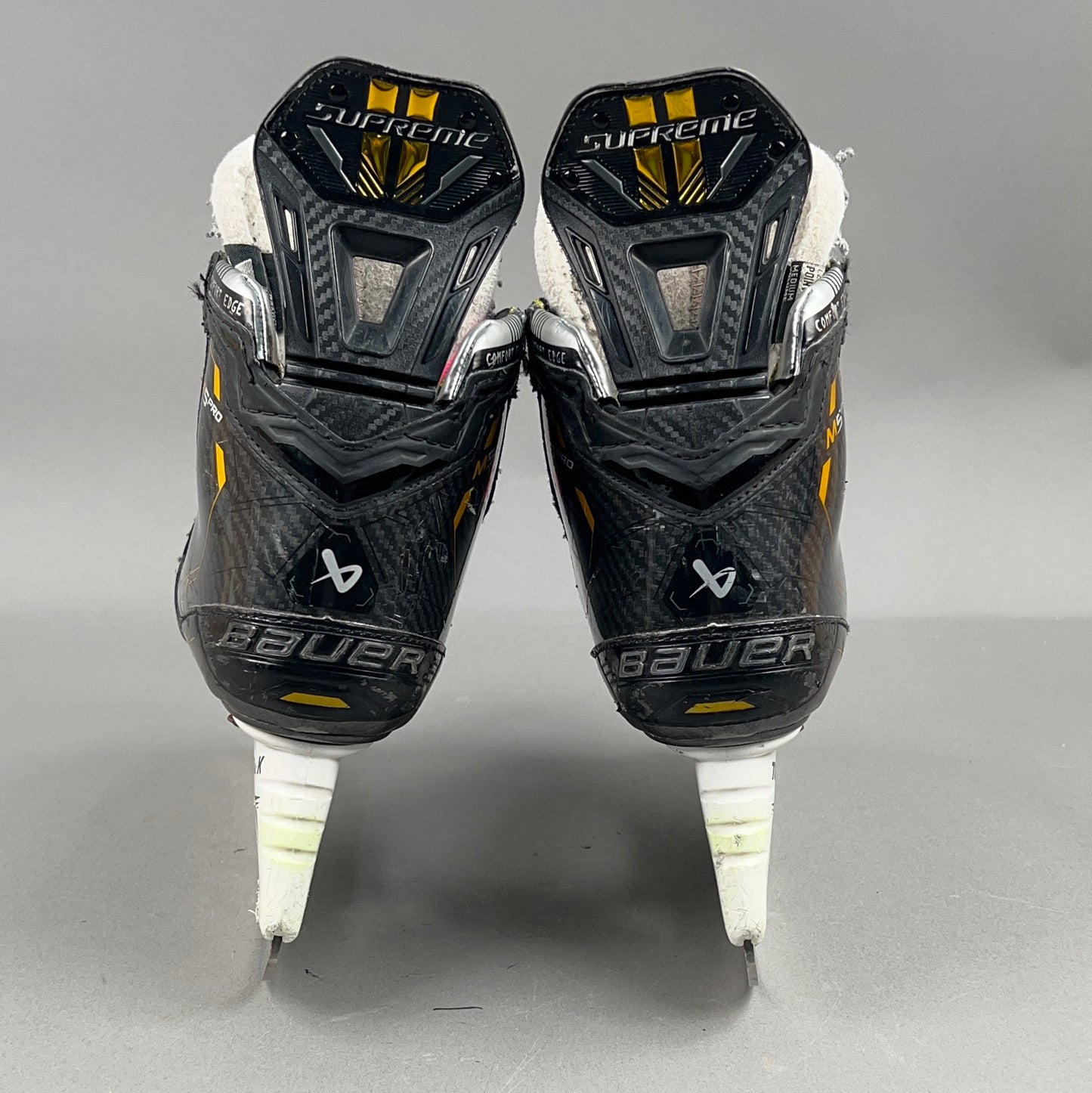Bauer Supreme M5 Pro Size 4 Fit 2 nIntermediate Hockey Skates
