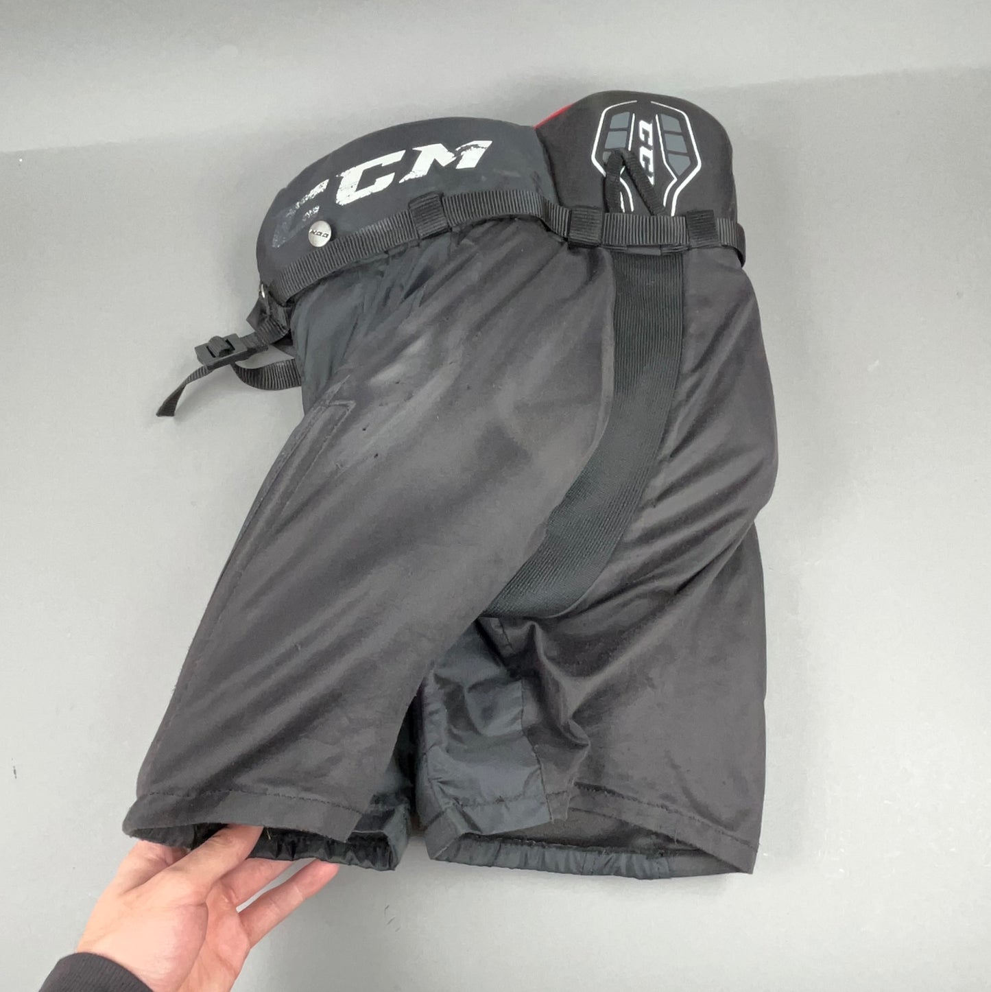 CCM QLT 230 Junior Small Hockey Pants