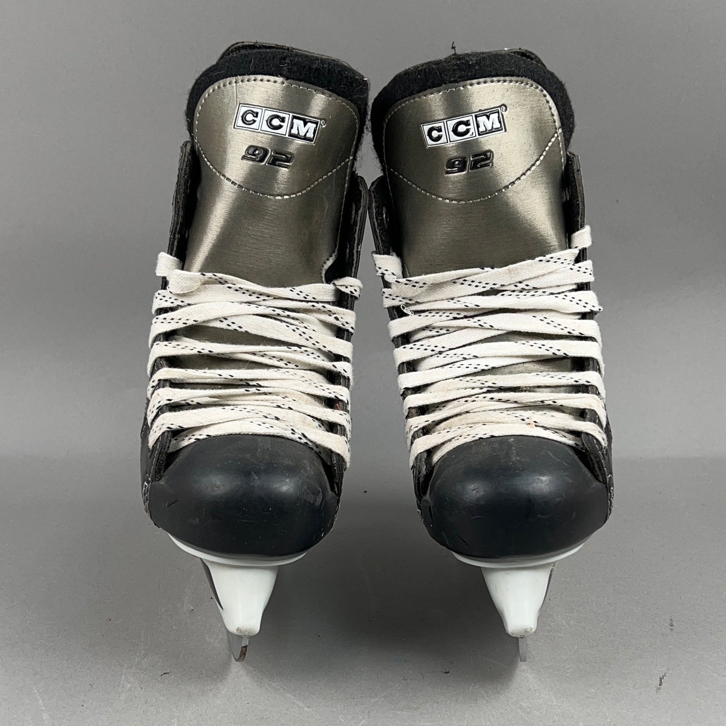 CCM 92 Size 5 Vintage Intermediate Hockey Skates