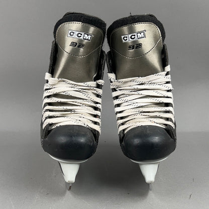 CCM 92 Size 5 Vintage Intermediate Hockey Skates