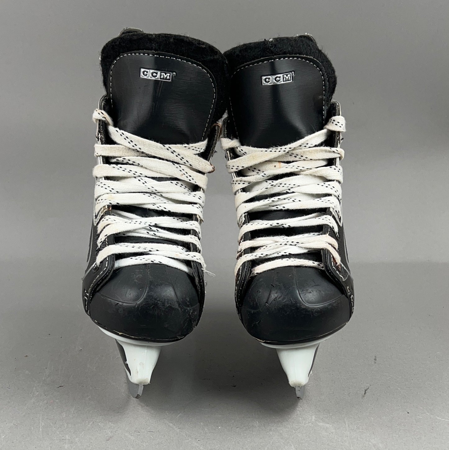 CCM 88 Size 1 Junior Hockey Skates